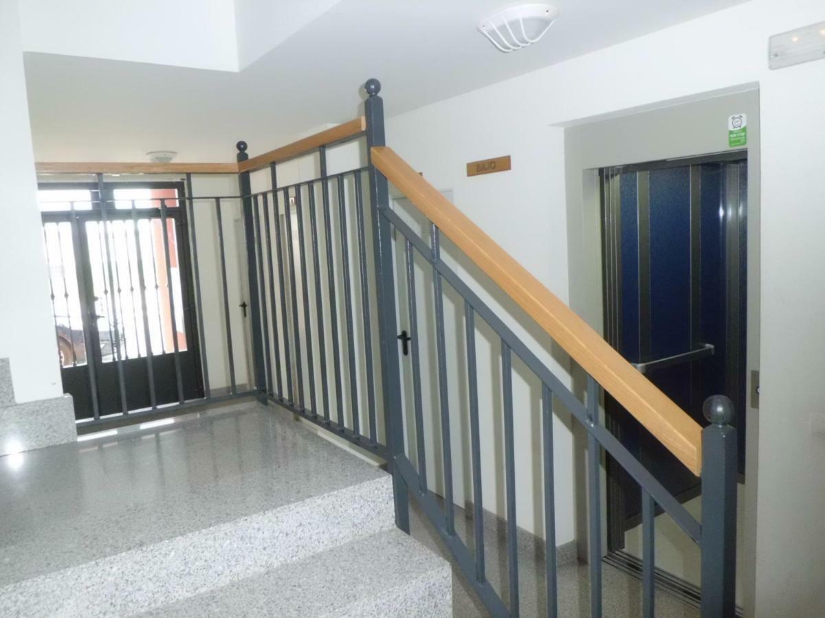Apartamento Rio Lavilla Castañares de Rioja エクステリア 写真